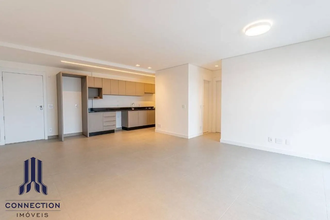 3-bedroom apartment with a grill on the balcony — photo 39