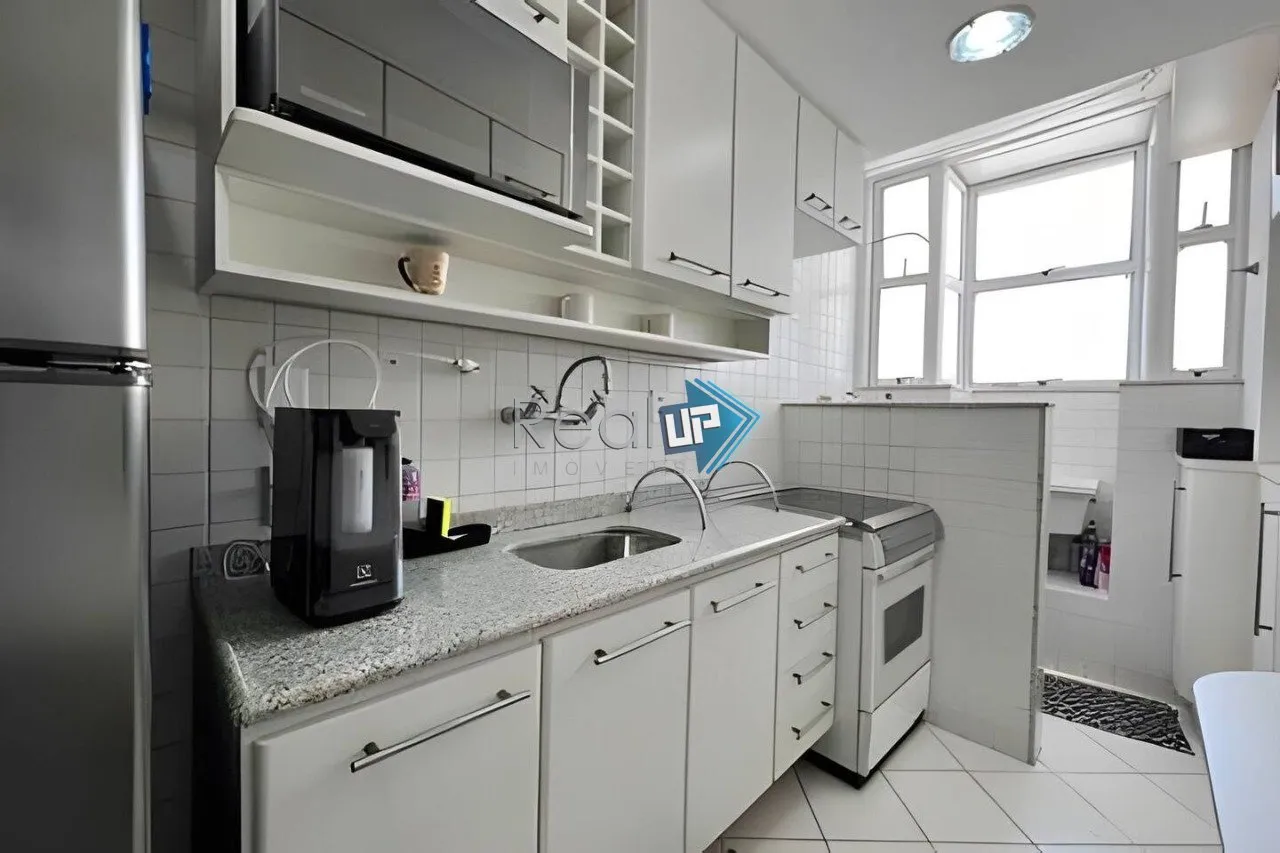 2-bedroom apartment with a washing machine in Rio de Janeiro — photo 15