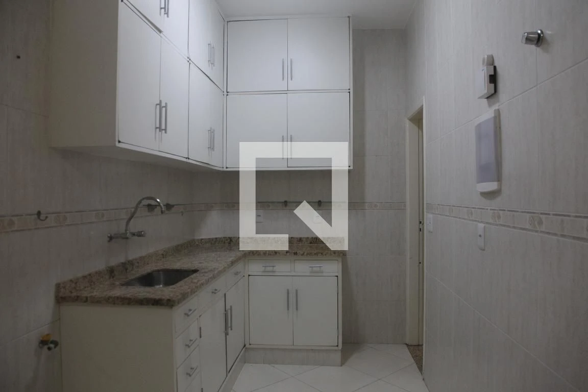 Home office in a 2-bedroom apartment, 85 m² — photo 7