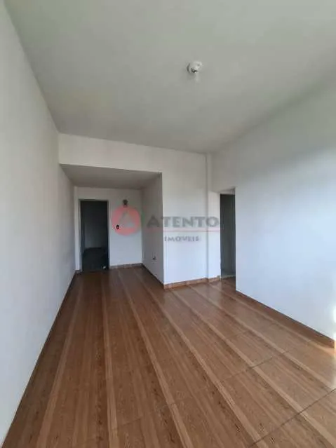 Apartamento com piso de madeira ou laminado, Brás de Pina — photo 5