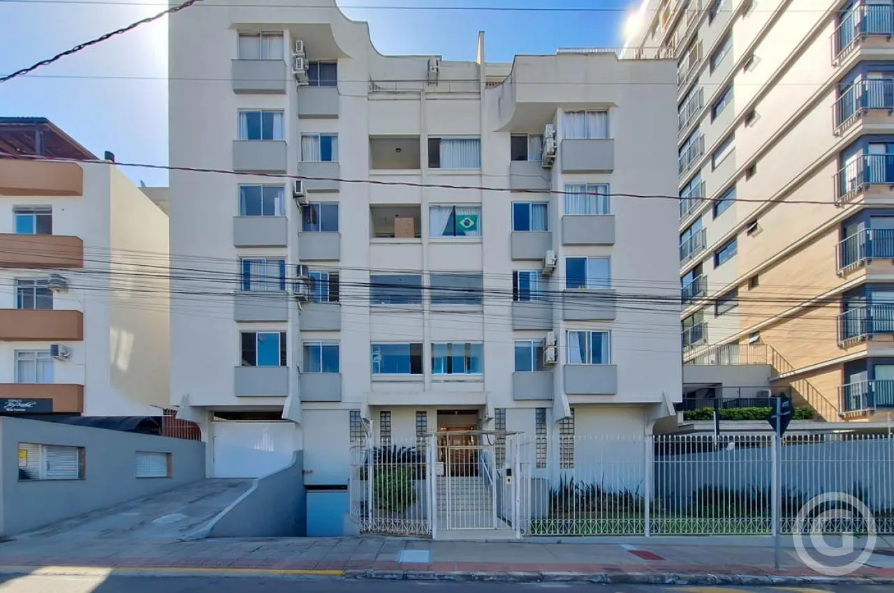 3-bedroom apartment, 1 with its own bathroom, 104 m² — photo 3