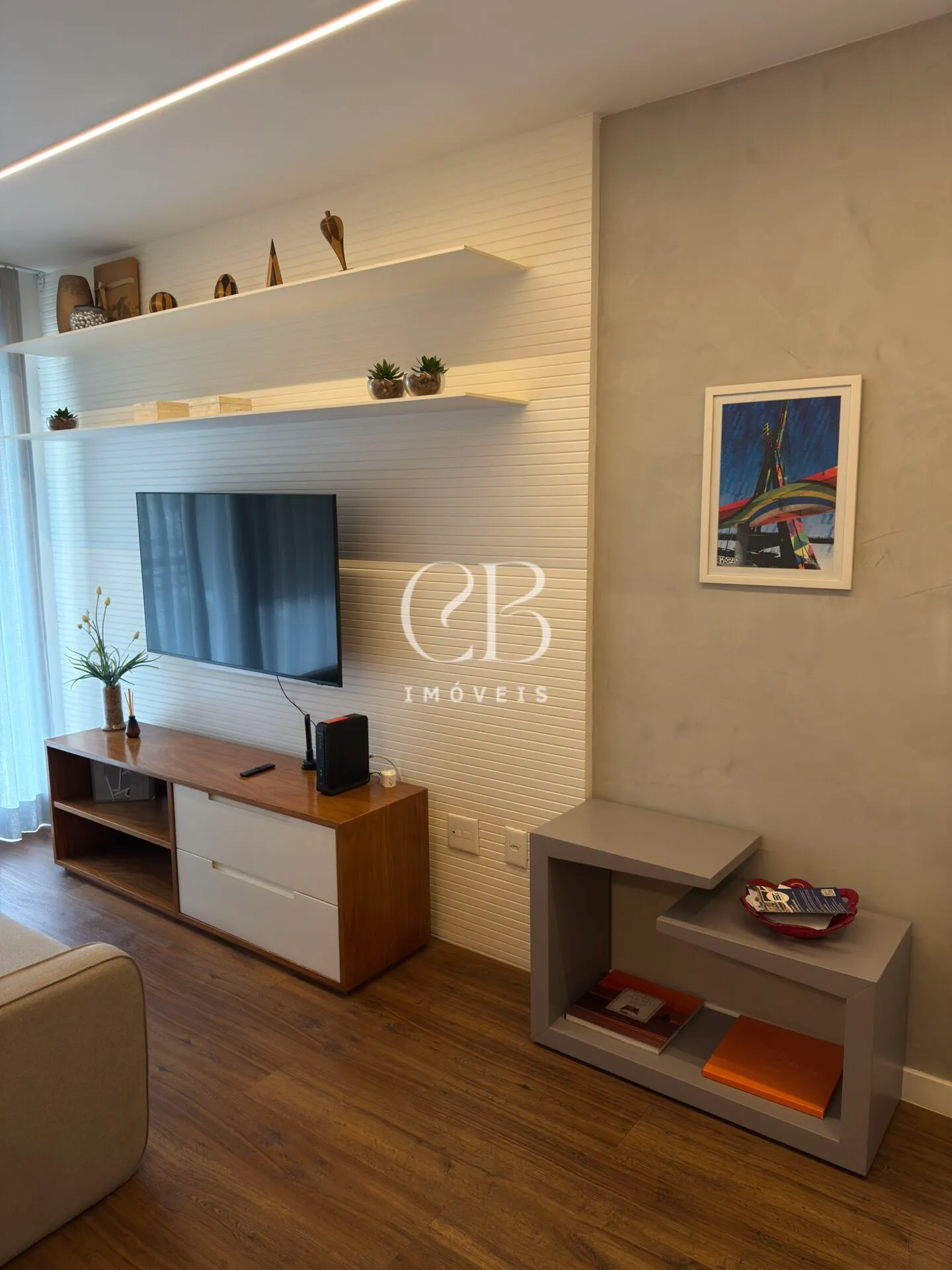 Furnished 2-bedroom apartment with en-suite bathrooms — photo 36