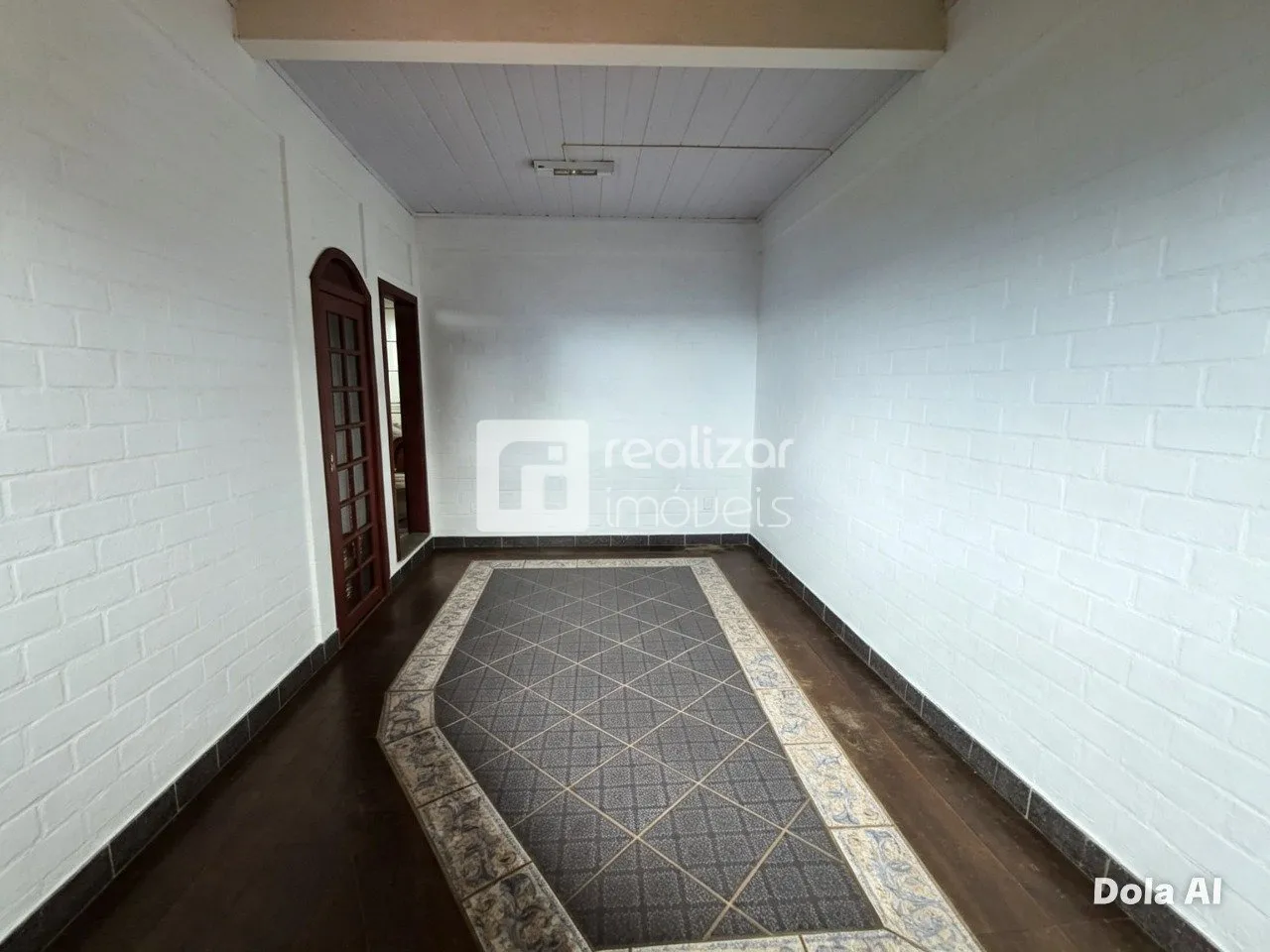 3-bedroom house with a grill on the balcony — photo 3