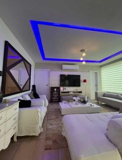 Condo house with 6 bedrooms and 1000 m² — photo 10