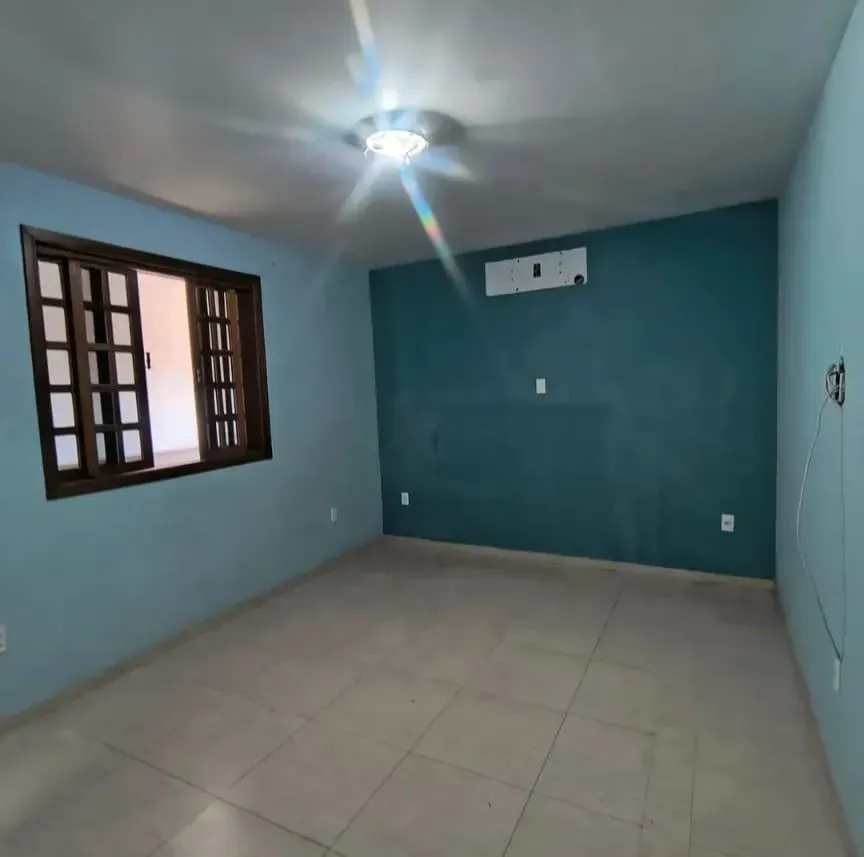 House, 350 m², with a walk-in closet — photo 4