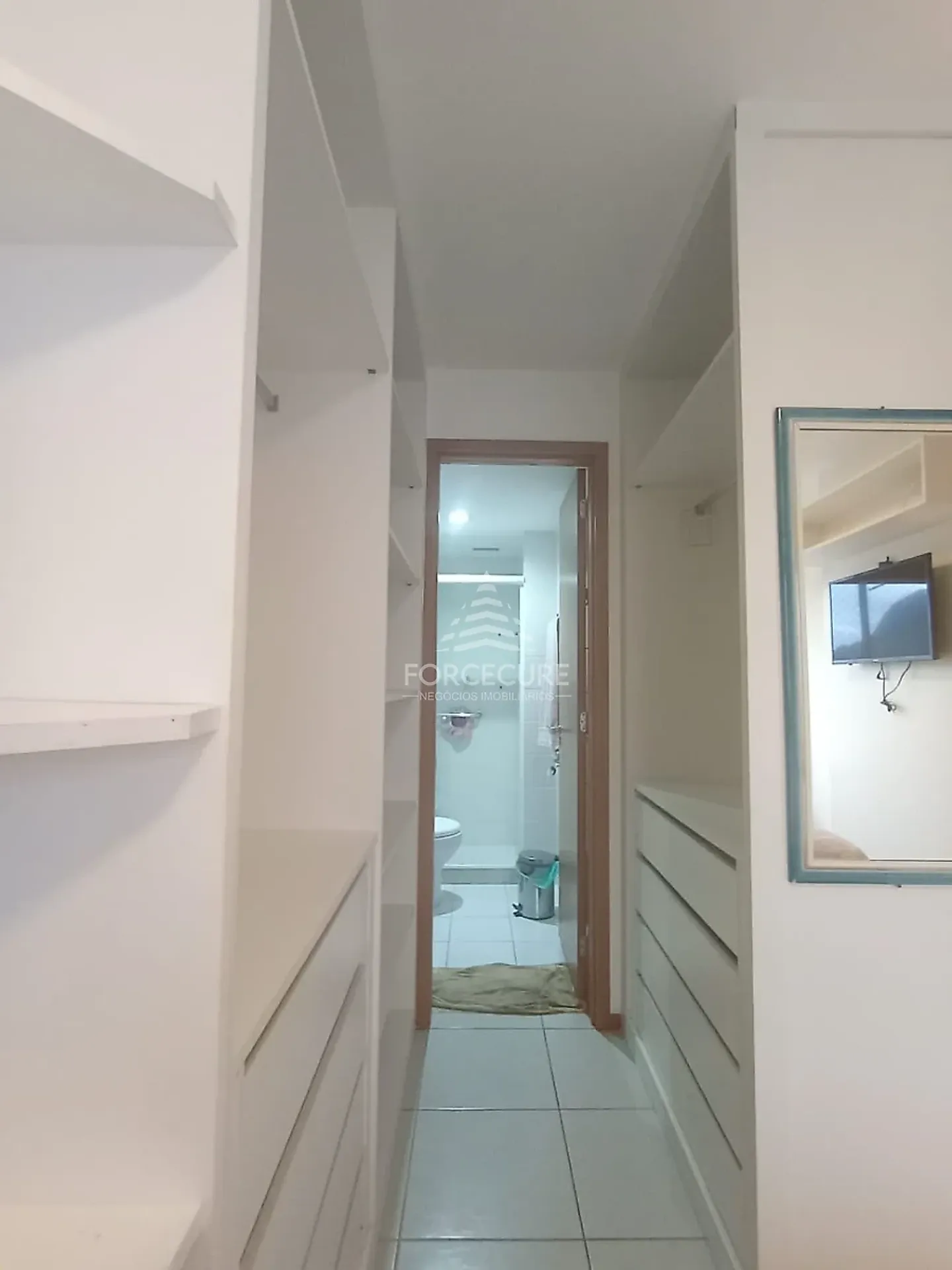 Glass-enclosed balcony in a 2-bedroom apartment, 100 m² — photo 15