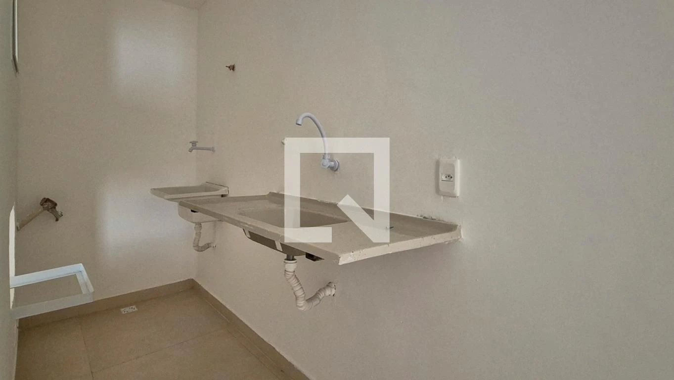 2-bedroom apartment with balcony and mountain view — photo 11