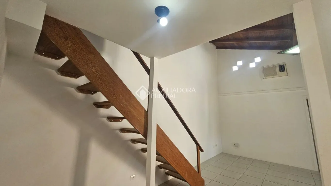 Будинок: 3 спальні, 1 з власною ванною кімнатою, 130 м² — photo 11