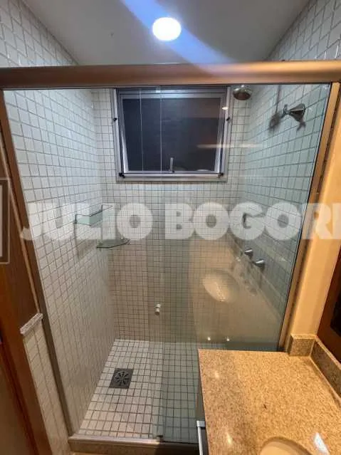 Apartamento de 4 quartos em condomínio com piscina coberta — photo 11