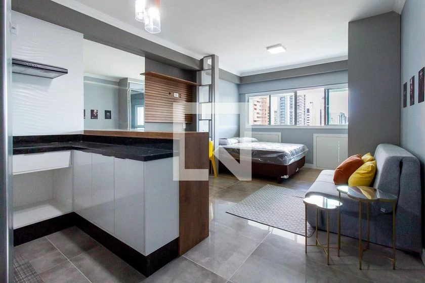 Studio mobiliado com quarto e cozinha integrada — photo 2