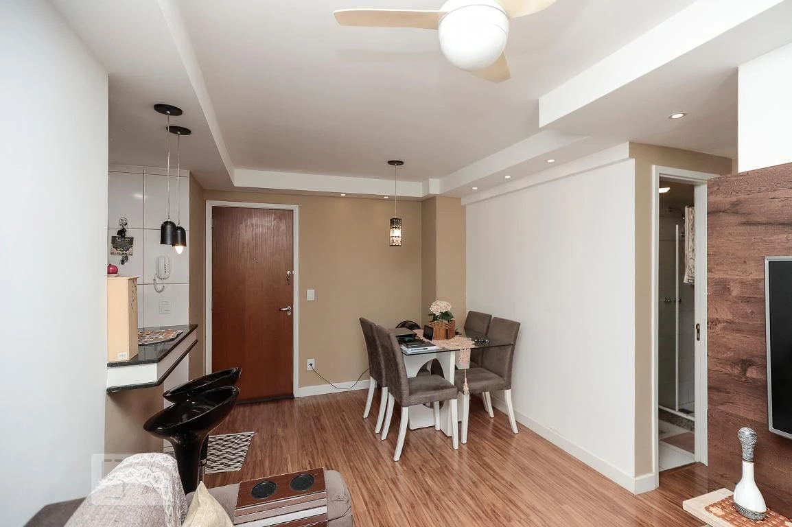 Furnished 2-bedroom apartment with balcony — photo 9