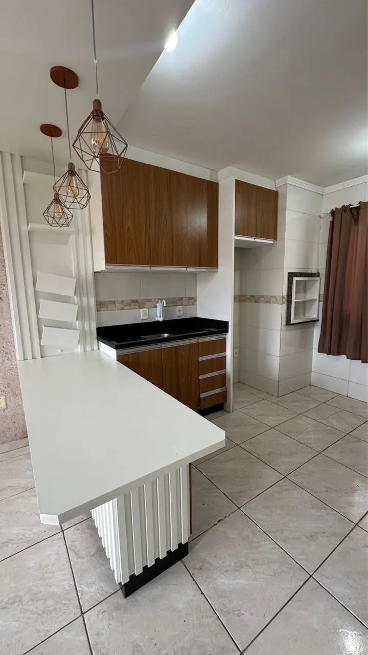 Unfurnished 2-bedroom apartment with open-plan kitchen — photo 2