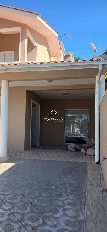 House with 5 bedrooms, 2 en-suite and 425 m² with BBQ — photo 3