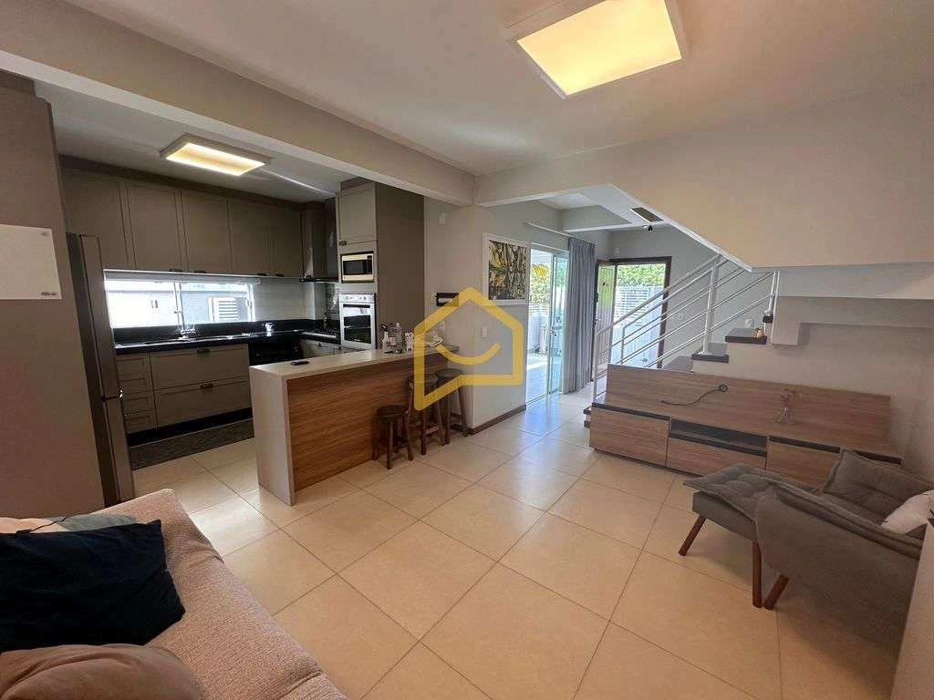 House with 3 bedrooms, 3 bathrooms, 1 parking spot