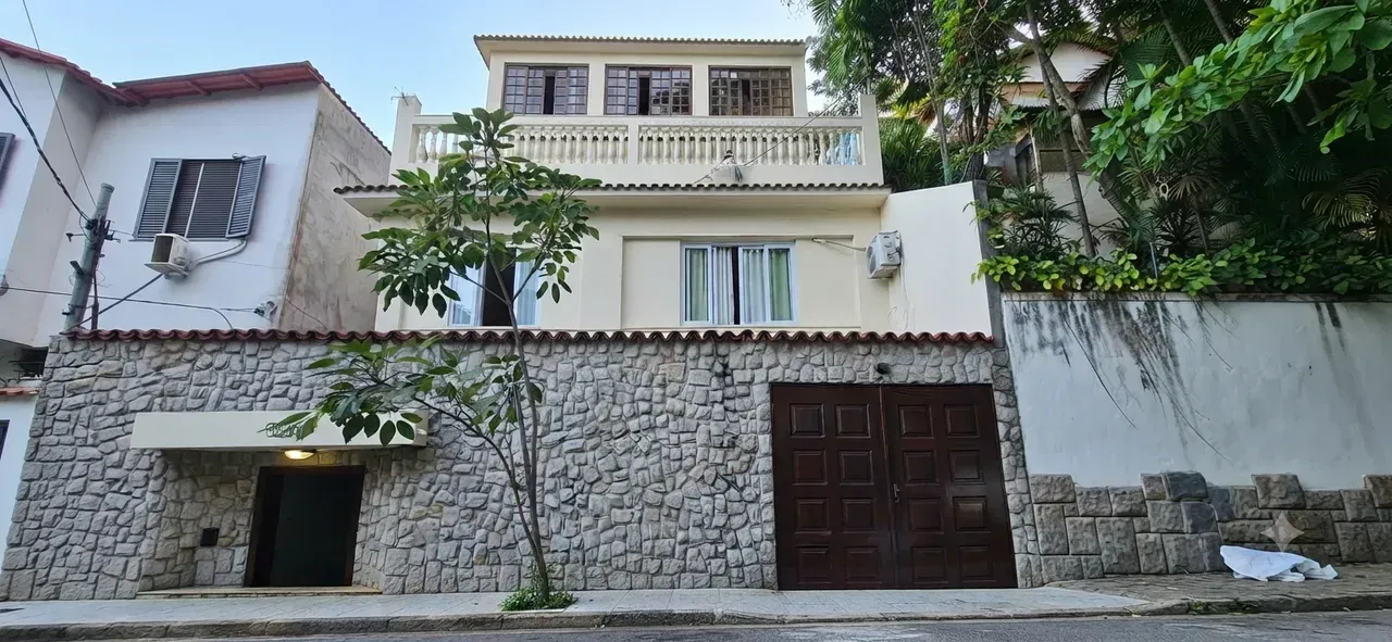 Casa para locação com 4 quartos e 5 banheiros — photo 12