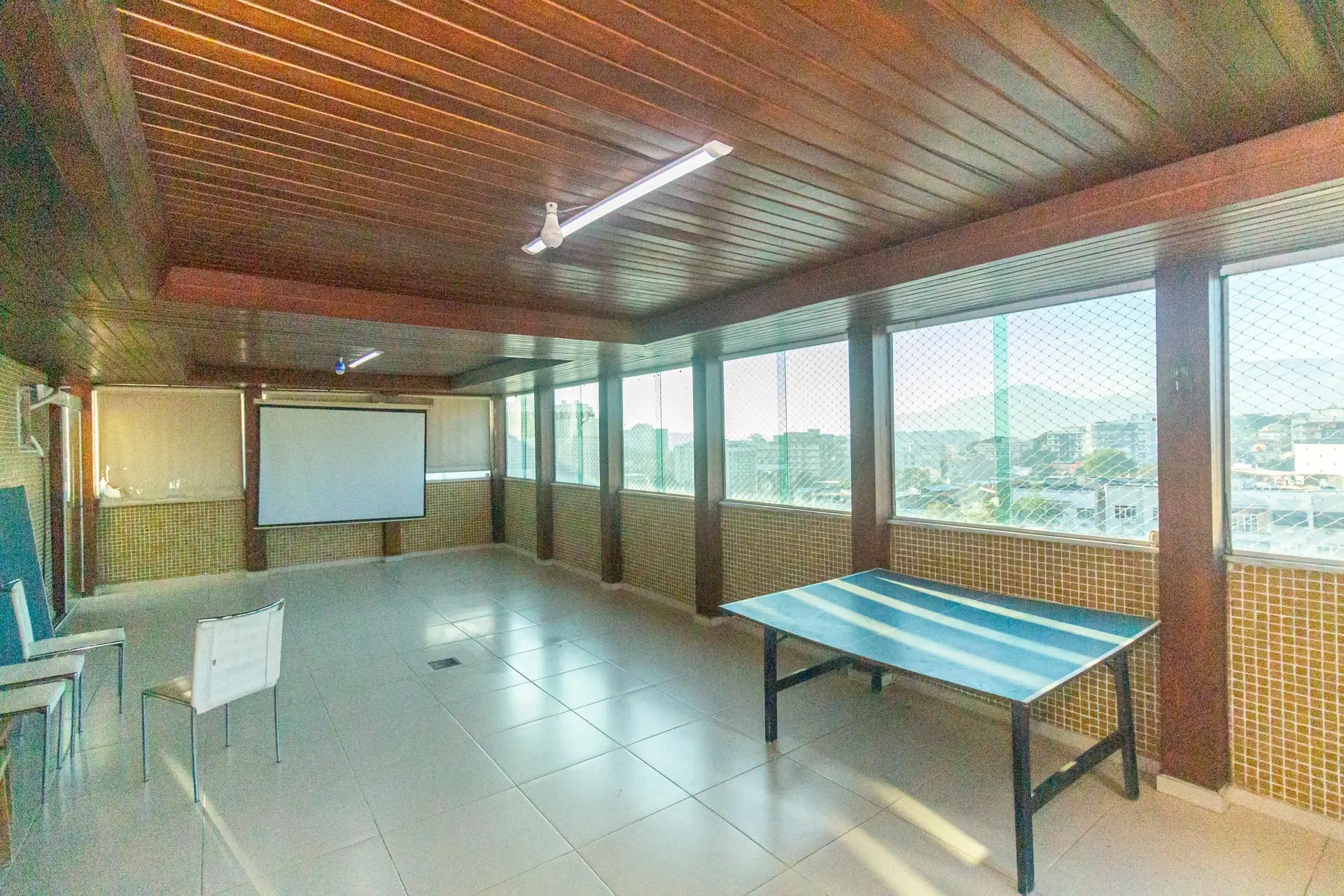 Apartamento mobiliado com 4 quartos e 3 banheiros — photo 26