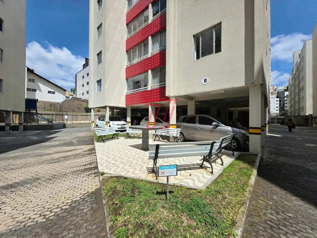 Apartamento amueblado con 2 dormitorios 1 baño y 48 m² — photo 22