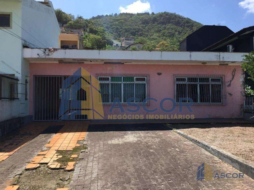 Casa térrea sem vaga, 3 dormitórios e 491 m² — photo 2