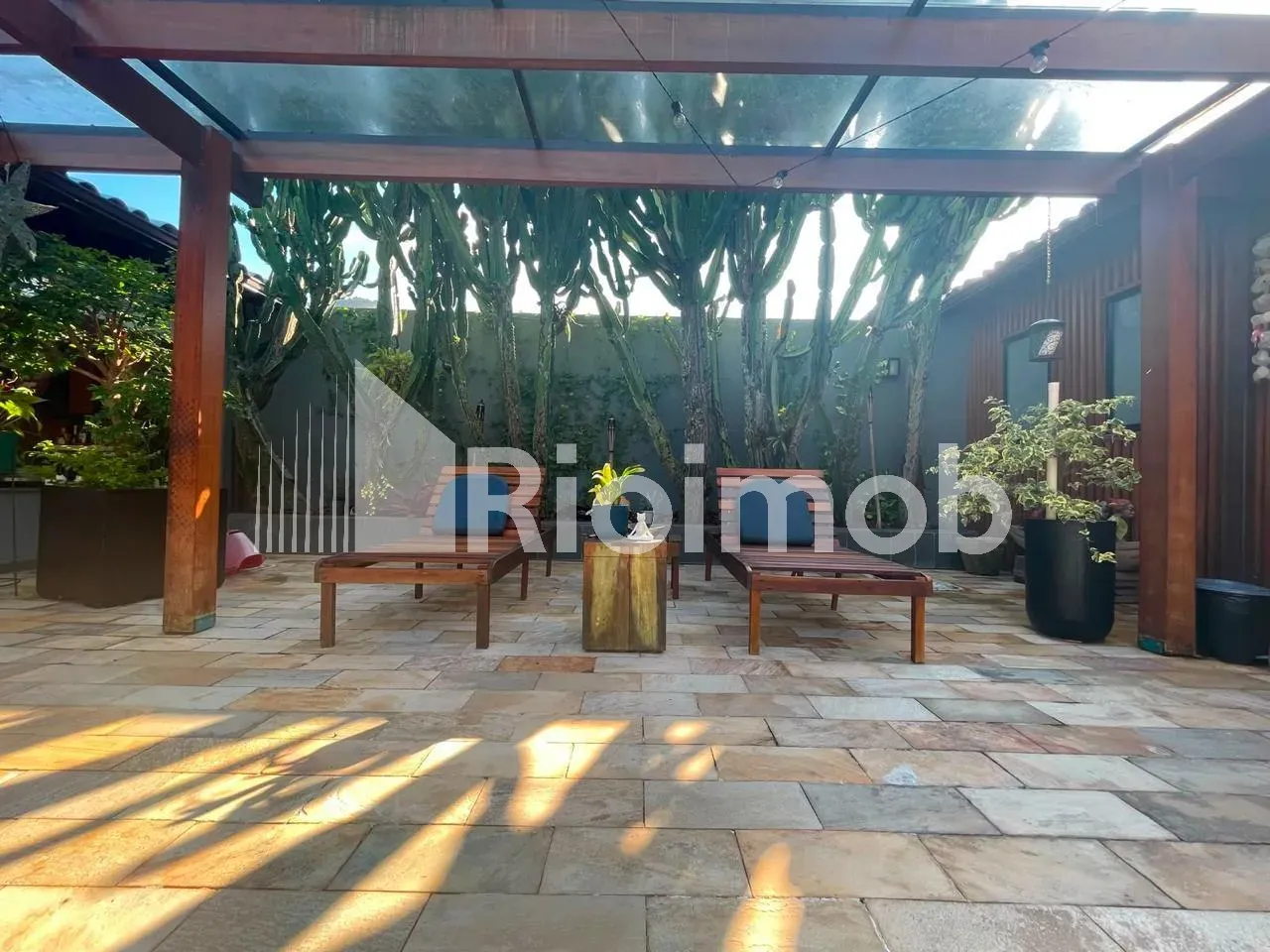 Furnished house with 5 bedrooms and 5 bathrooms — photo 19