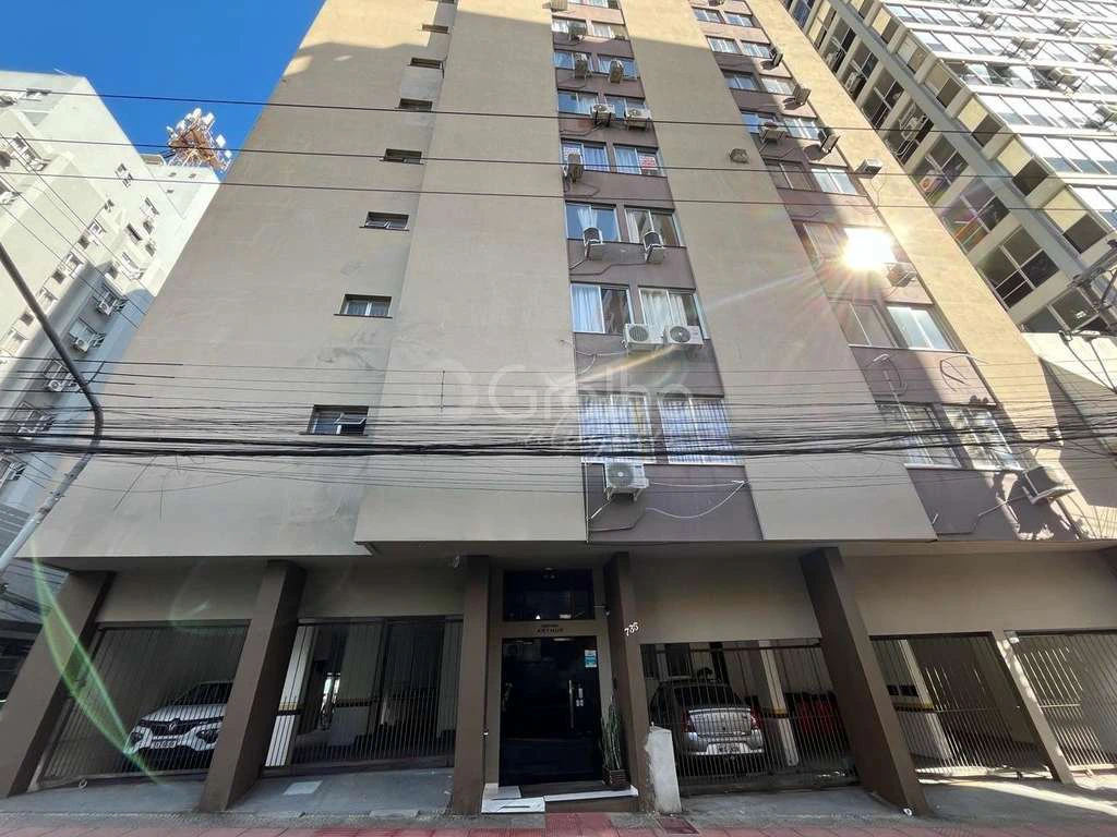 Apartamento de 1 dormitorio de 30 m² con cocina abierta — photo 2