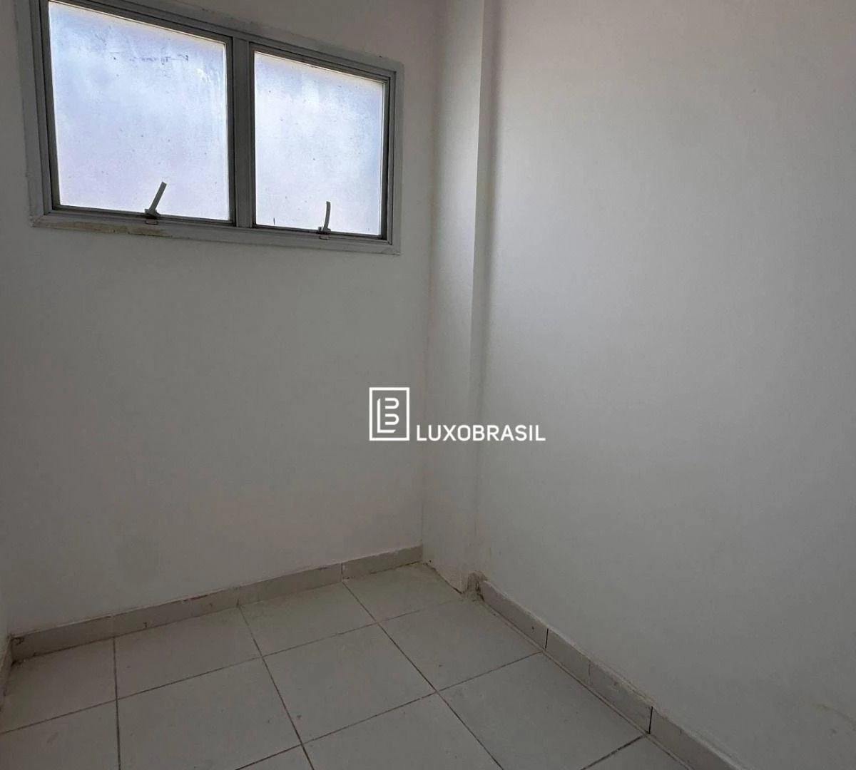 House with 7 bedrooms and 700 m², gas kitchen — photo 45