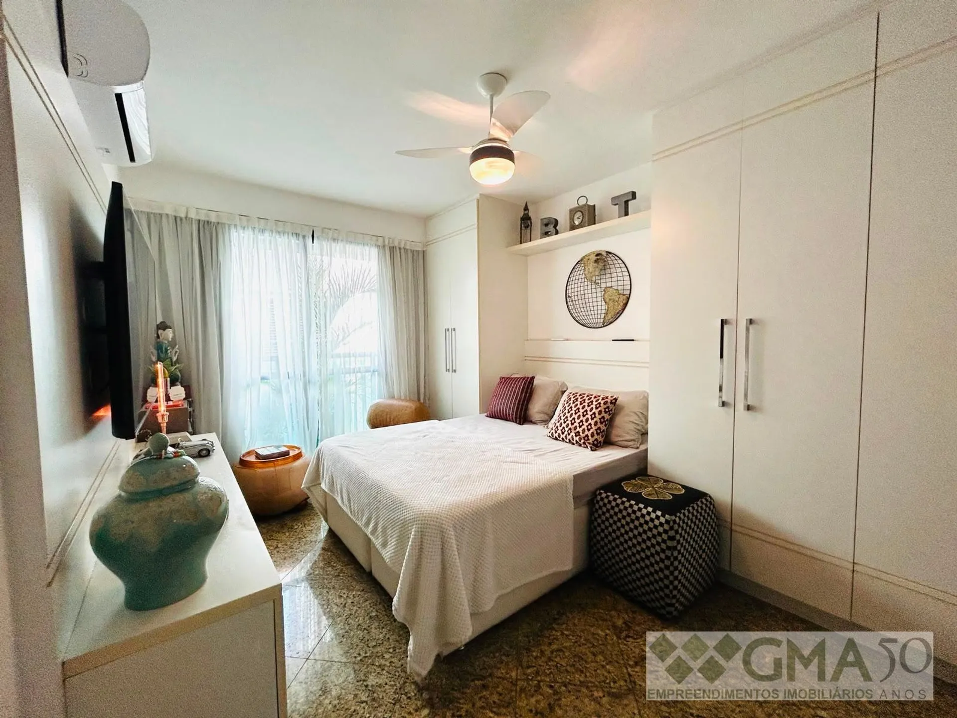 Apartment with 4 bedrooms and 5 bathrooms, 2 parking spaces — photo 23