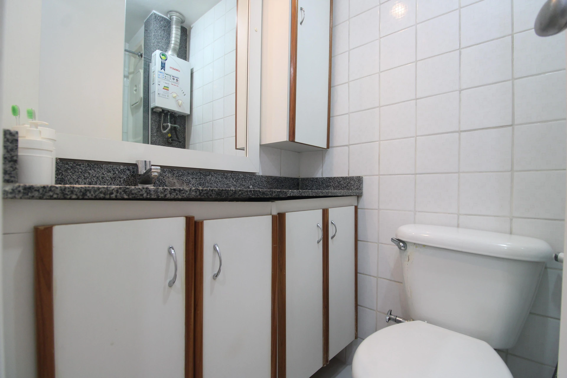 Apartamento mobiliado com 2 quartos e máquina de lavar — photo 41