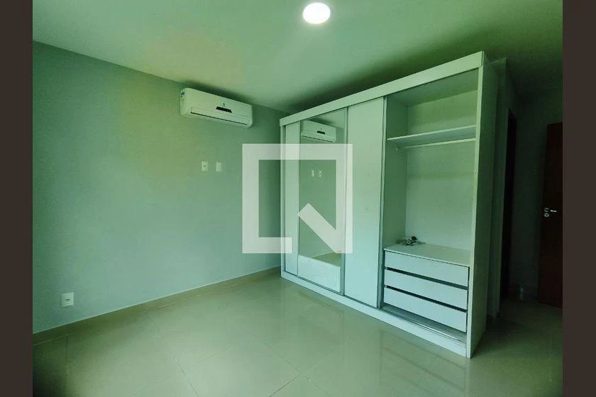 Rental apartment with 4 en-suite bedrooms and 350 m² — photo 4