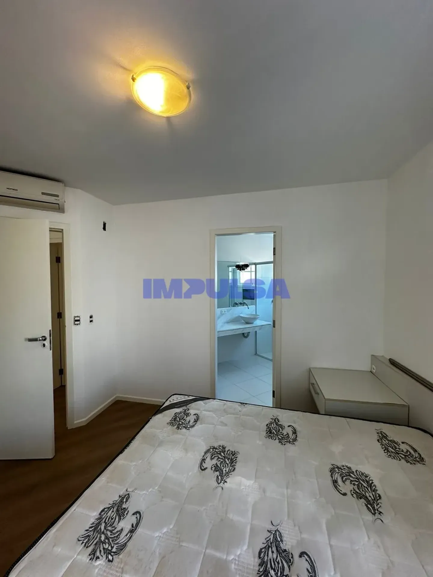 Ванна та 4 спальні: будинок 340 м² — photo 6