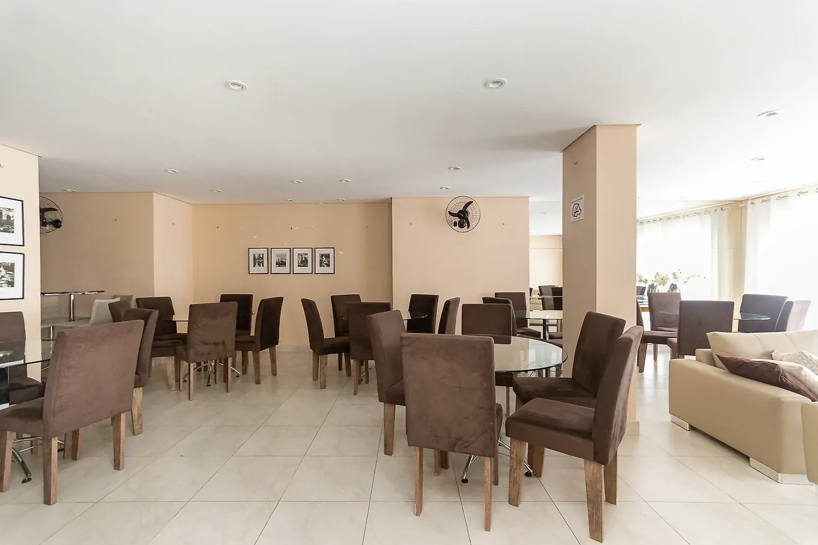 2-bedroom 63 m² apartment with a glass balcony — photo 101