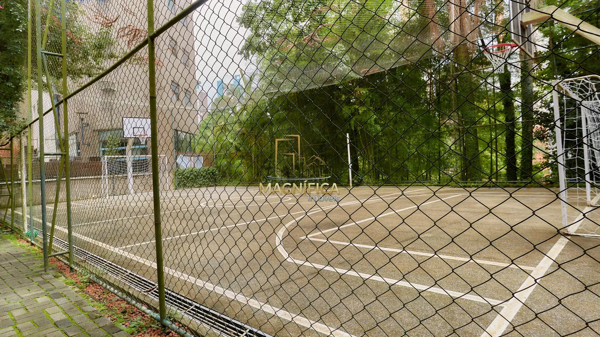 Apartamento de 322 m² con 3 suites y 4 plazas de garaje — photo 53