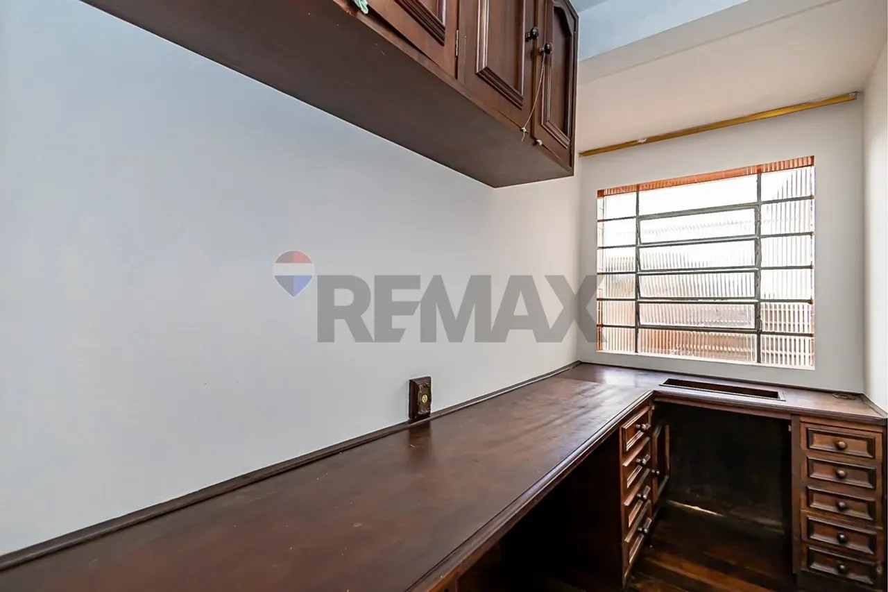 House with 3 bedrooms, 1 en-suite and private garden 309 m² — photo 16