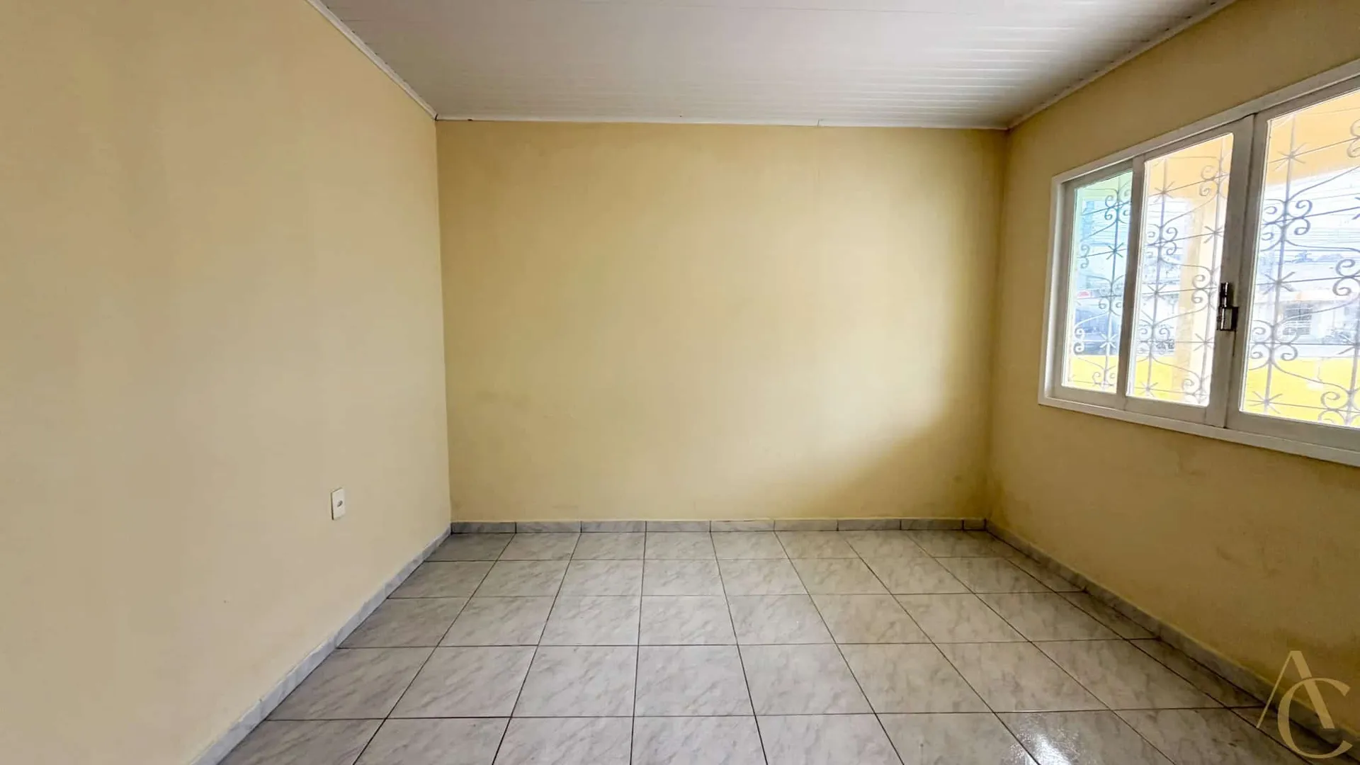 Casa residencial com 4 quartos e 1 banheiro, 263 m² — photo 22