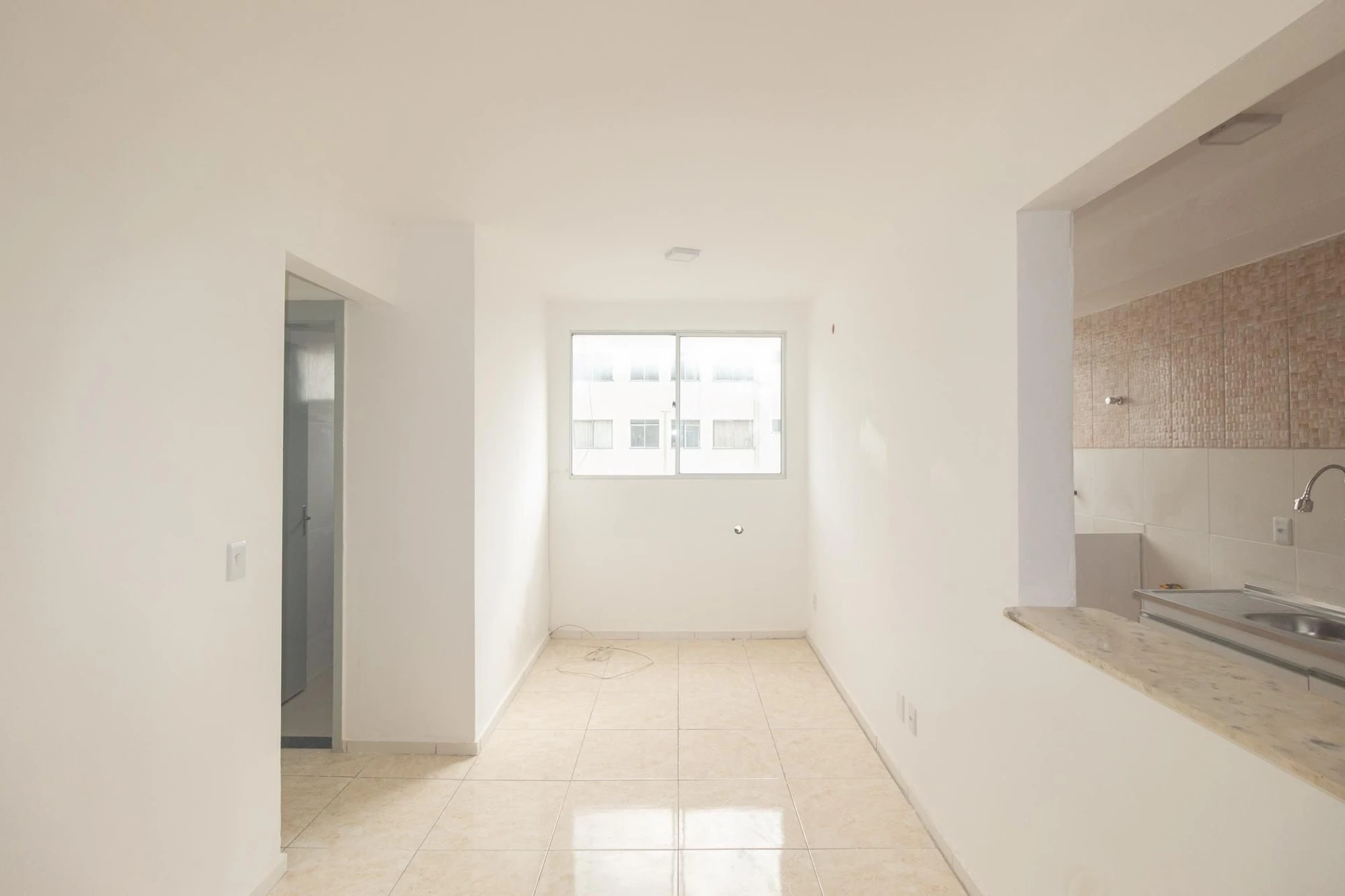 Unfurnished apartment with 2 bedrooms and open-air pool — photo 21