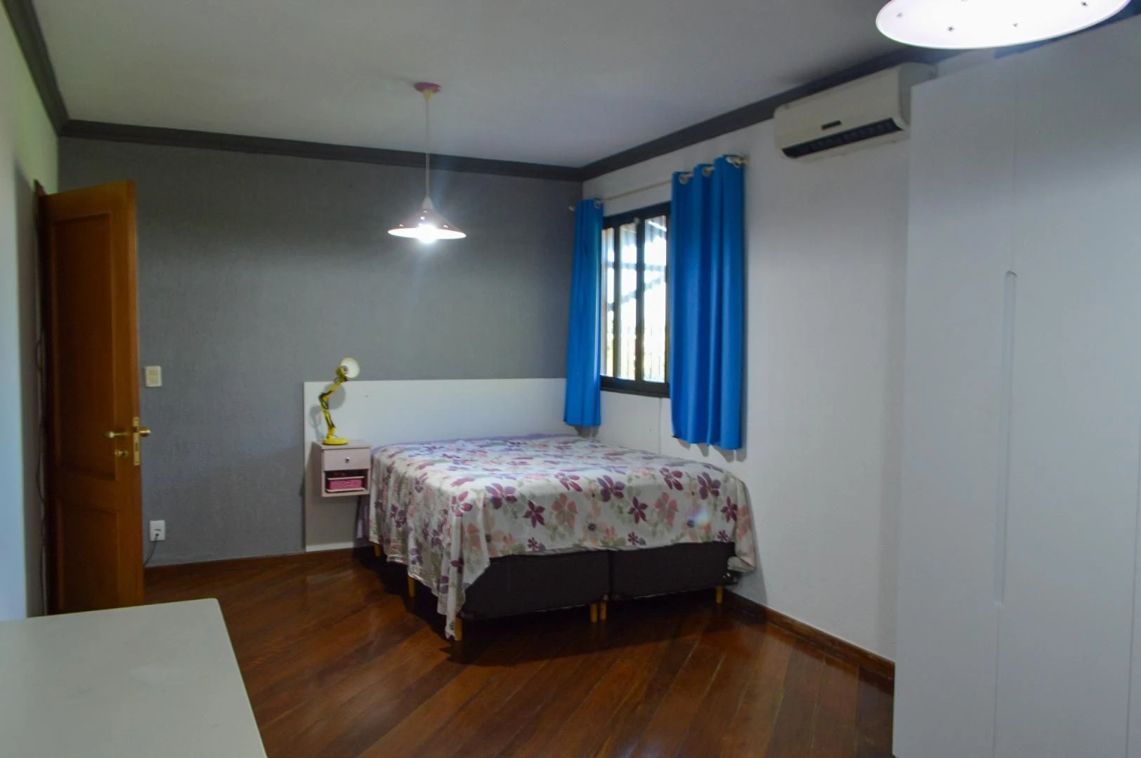 Casa amueblada con 4 dormitorios y 4 baños — photo 93