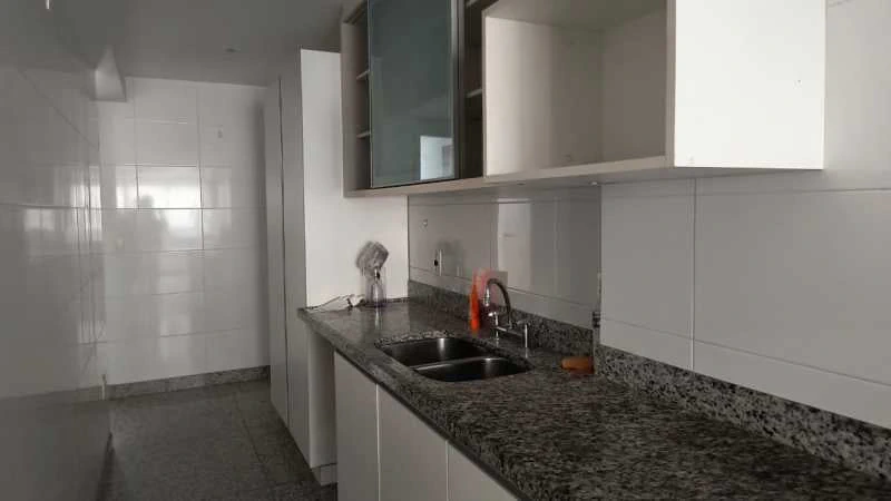 Apartamento de 198 m² com 4 suítes e varanda — photo 5