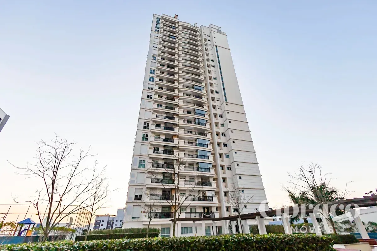 2-bedroom apartment with balcony and 2 parking spots