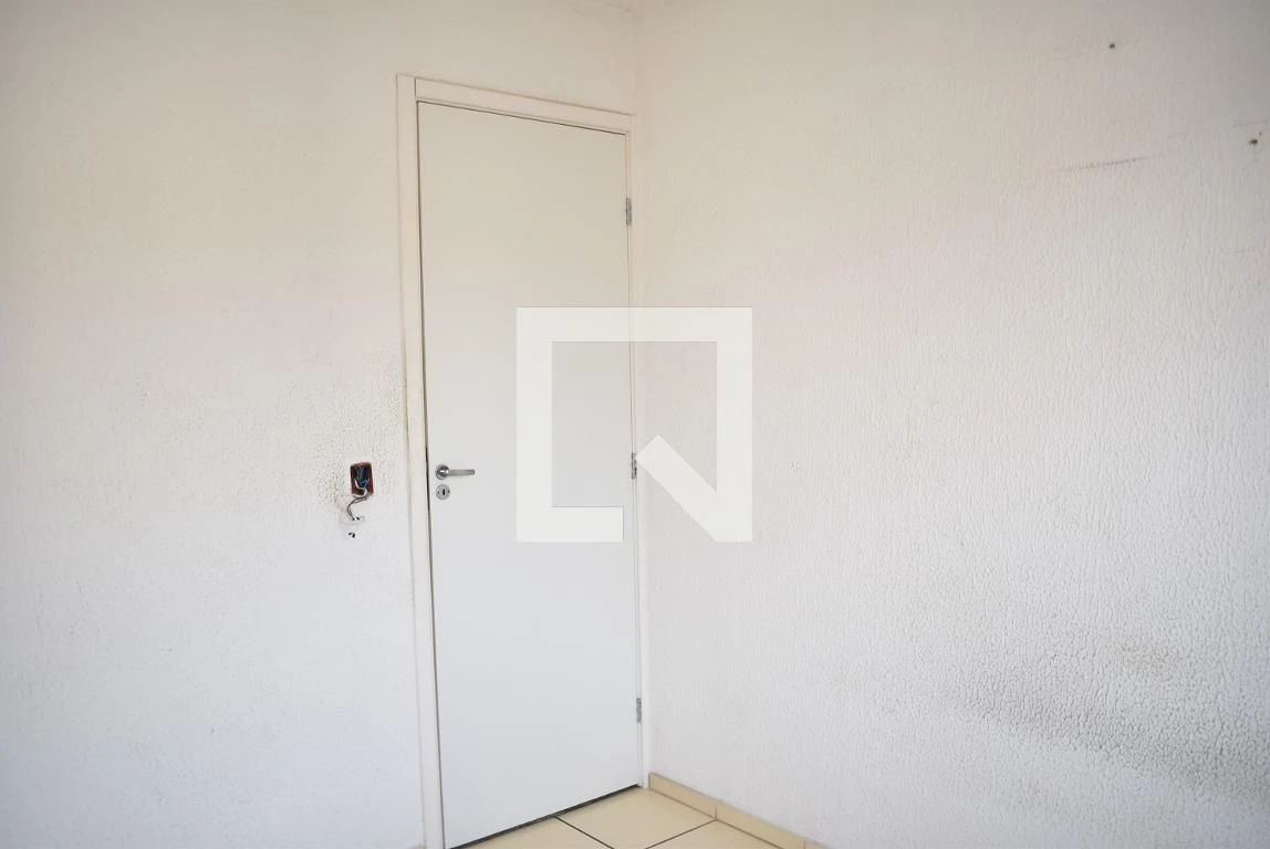 2-bedroom apartment in a building with a pool — photo 58