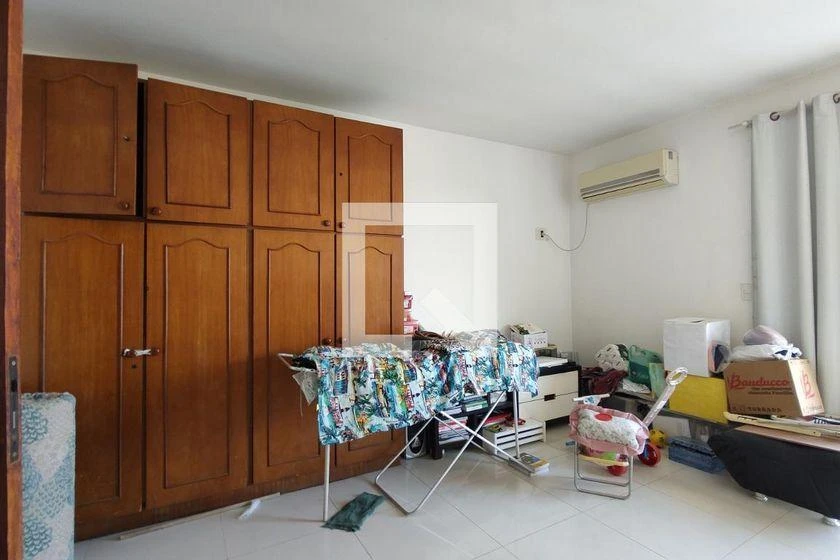 5-bedroom house with a home office — photo 18