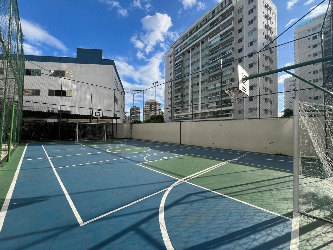 Apartamento mobiliado com 3 quartos, 2 banheiros e varanda — photo 2