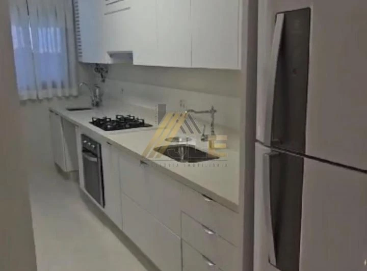 Apartamento de 111 m² com 2 quartos e sacada fechada