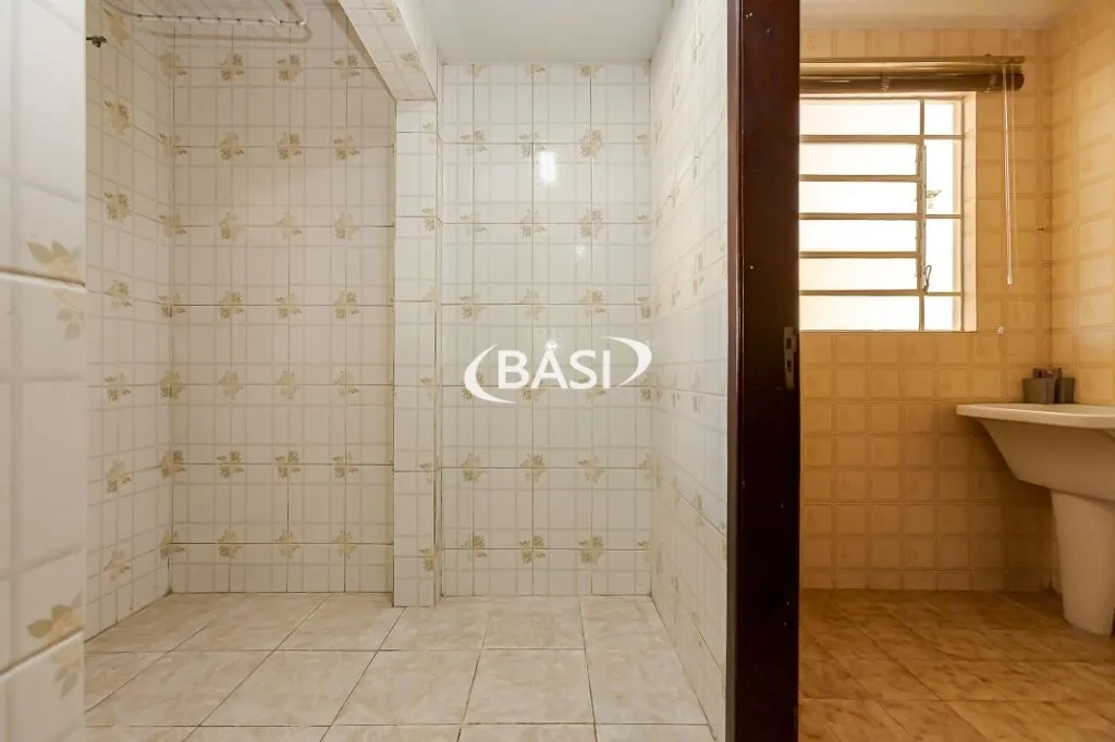 Unfurnished house with 4 bedrooms and 3 bathrooms — photo 85