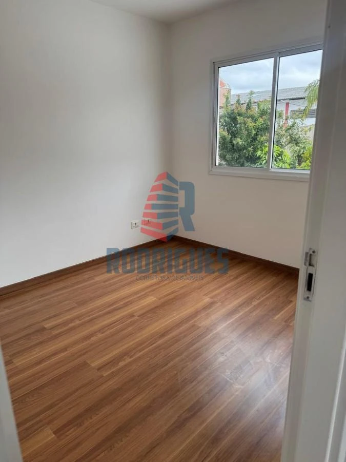 Apartment, 43 m², with wood or laminate floors — photo 16