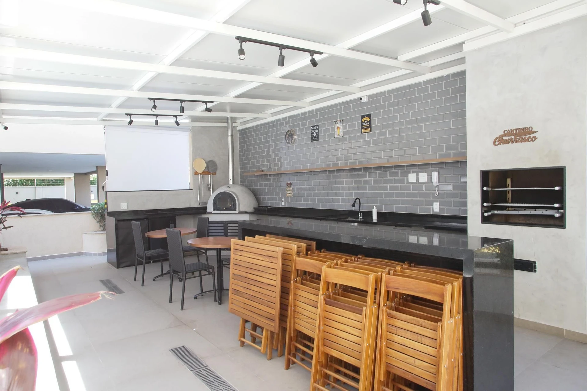 Apartamento mobiliado: 4 quartos, 4 banheiros e 2 vagas — photo 69