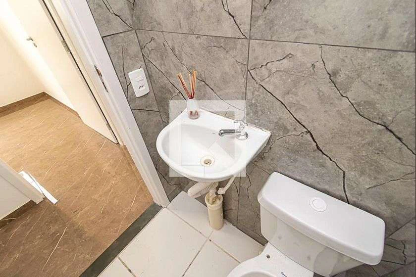 Apartamento de 2 quartos com armários na cozinha — photo 25