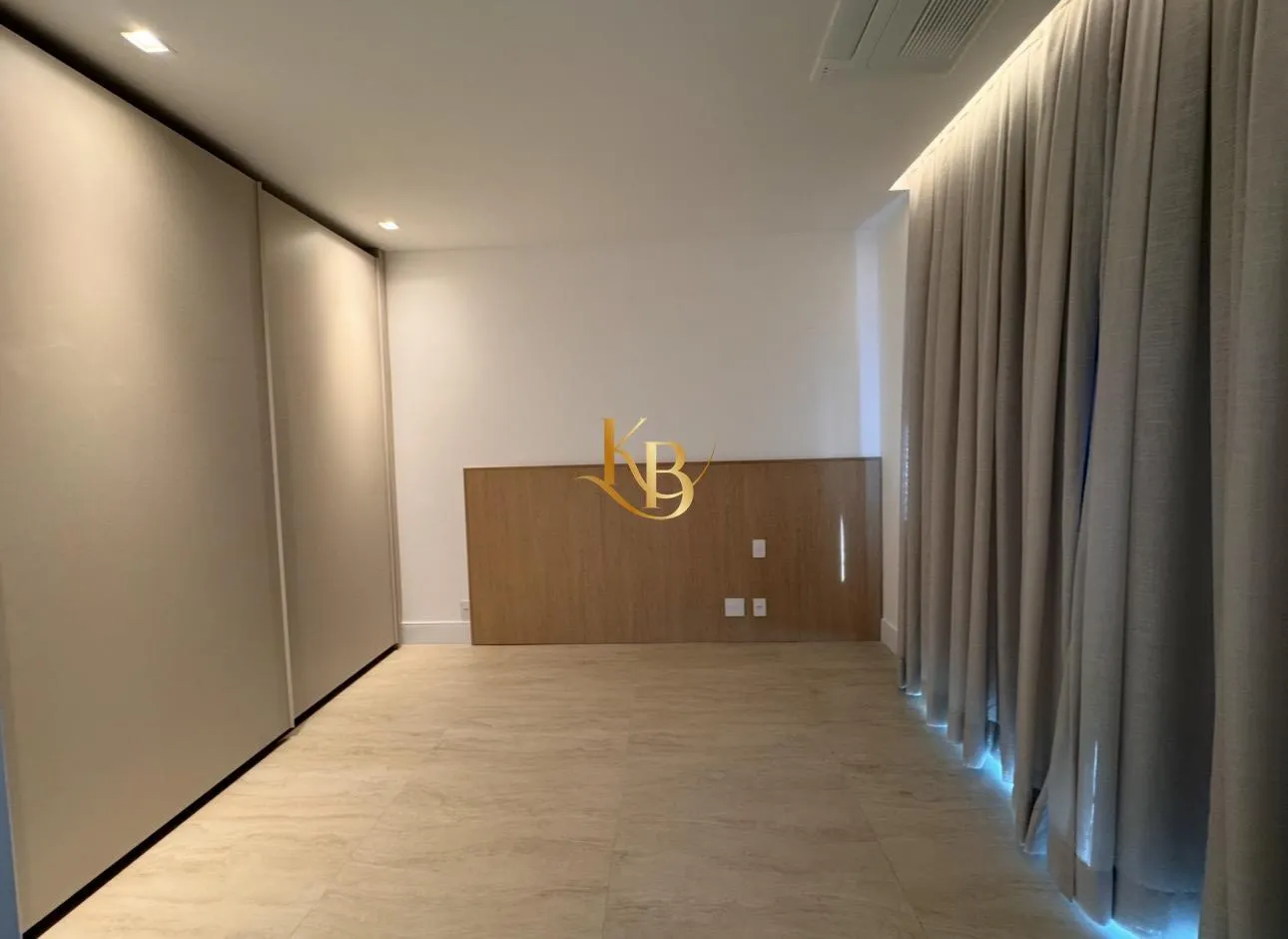 Unfurnished apartment with 4 bedrooms, 5 baths and 4 parking — photo 14