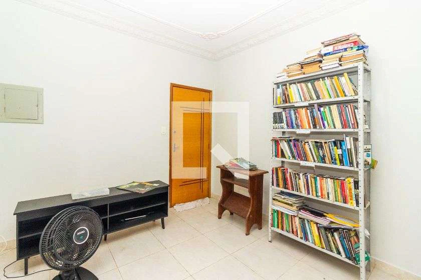 Furnished house with 2 bedrooms and private balcony