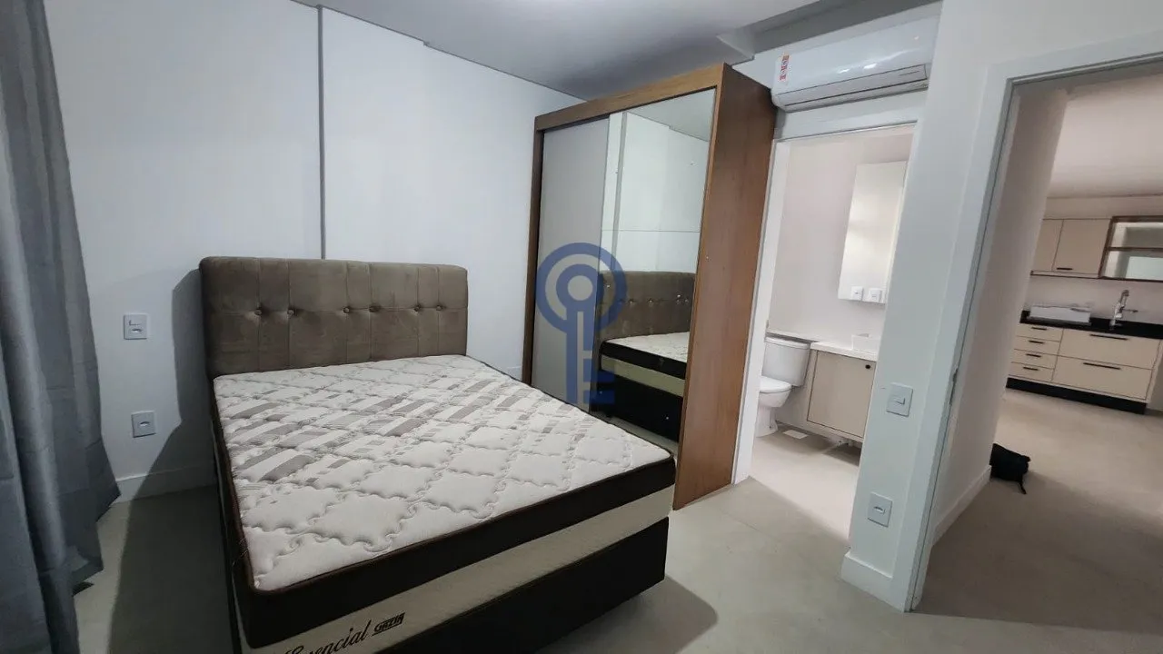 Furnished 59 m² studio with open-plan kitchen and electric stove — photo 9