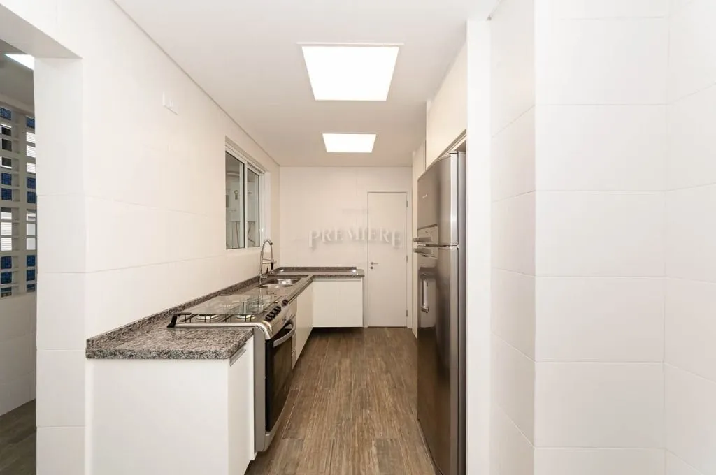 137 m² apartment with 3 bedrooms and 1 parking spot — photo 26