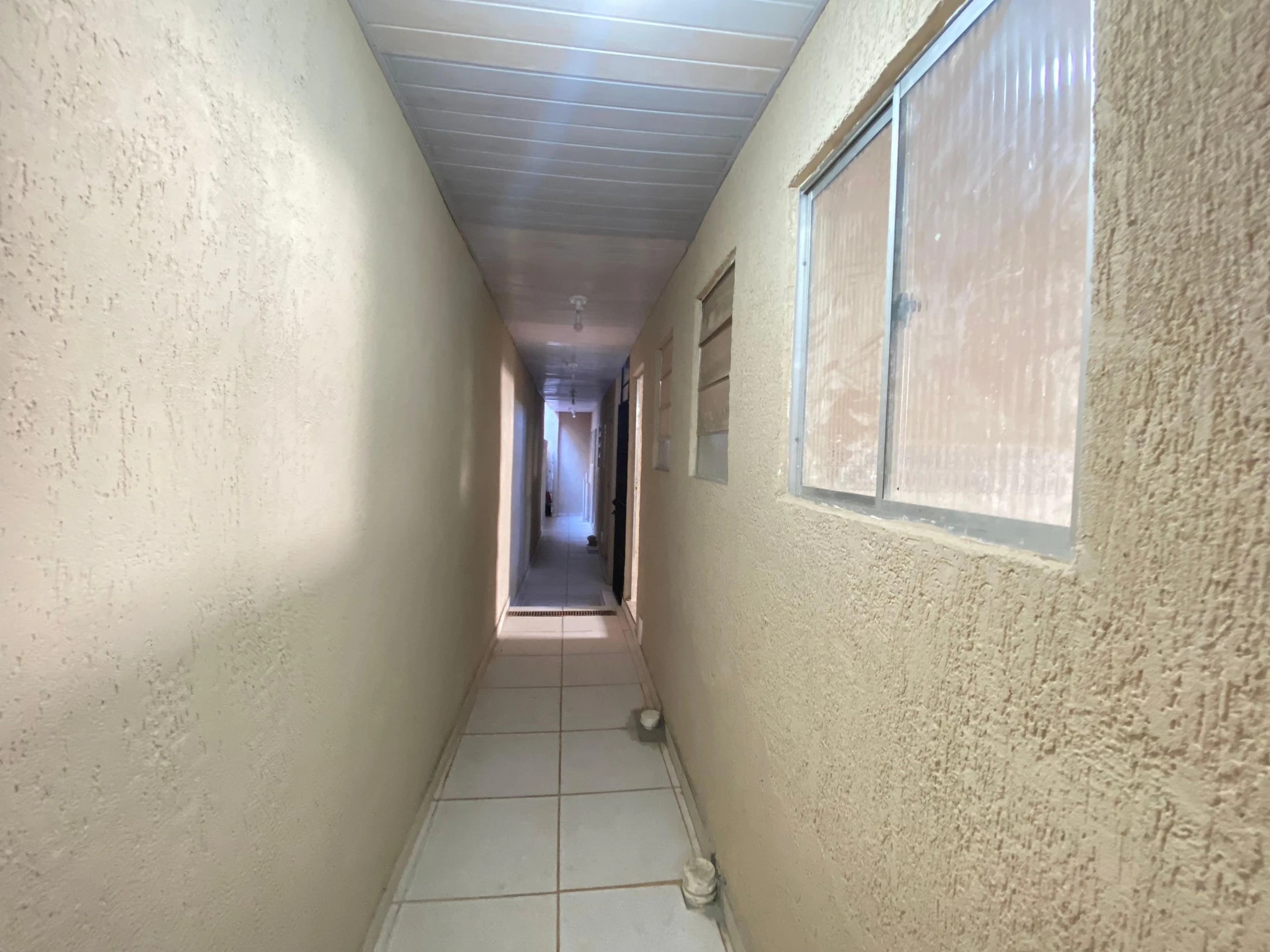 1-bedroom apartment with no parking, city-facing windows — photo 20